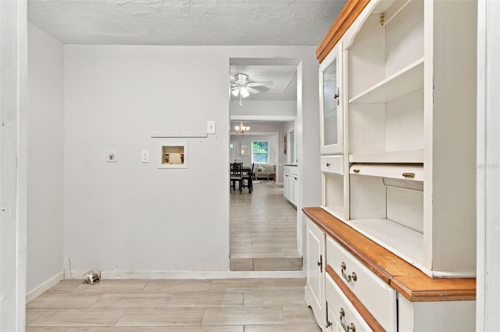 2115 55TH AVENUE E, Bradenton, FL 34203