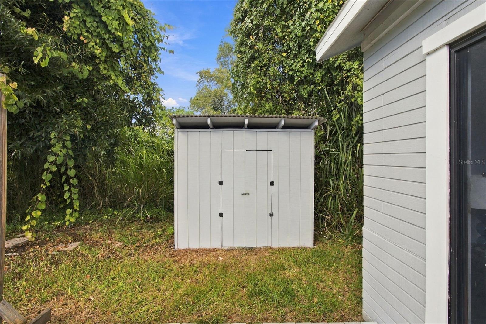 2115 55TH AVENUE E, Bradenton, FL 34203