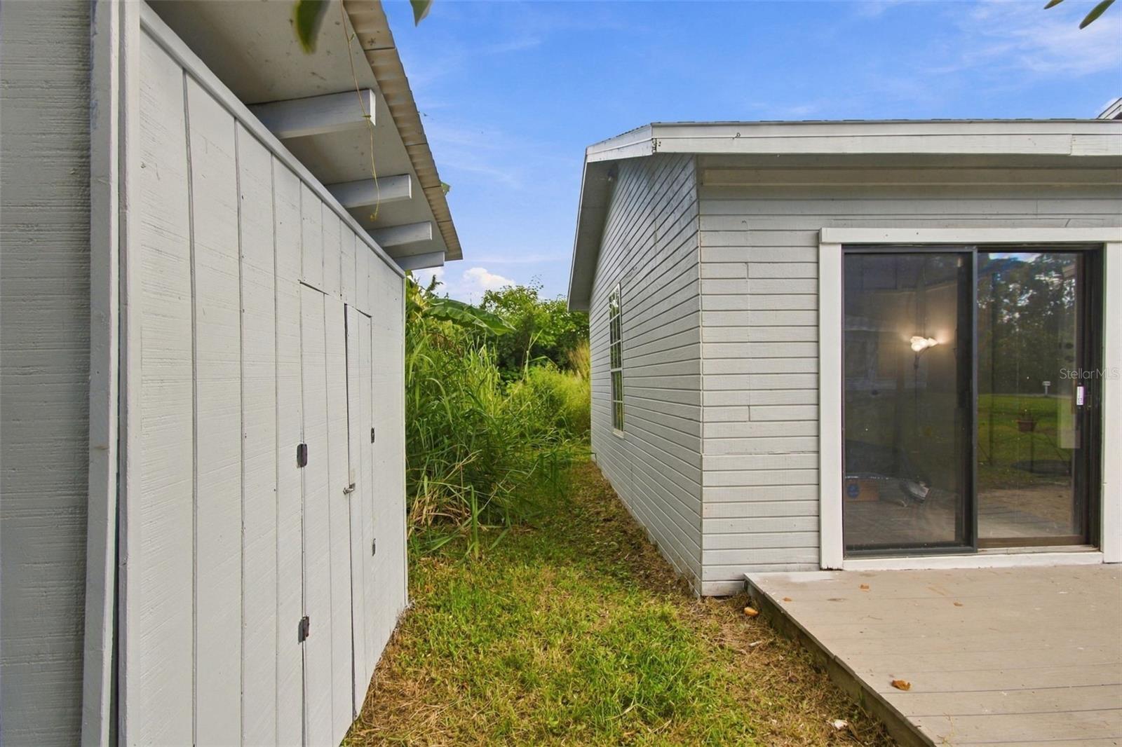 2115 55TH AVENUE E, Bradenton, FL 34203