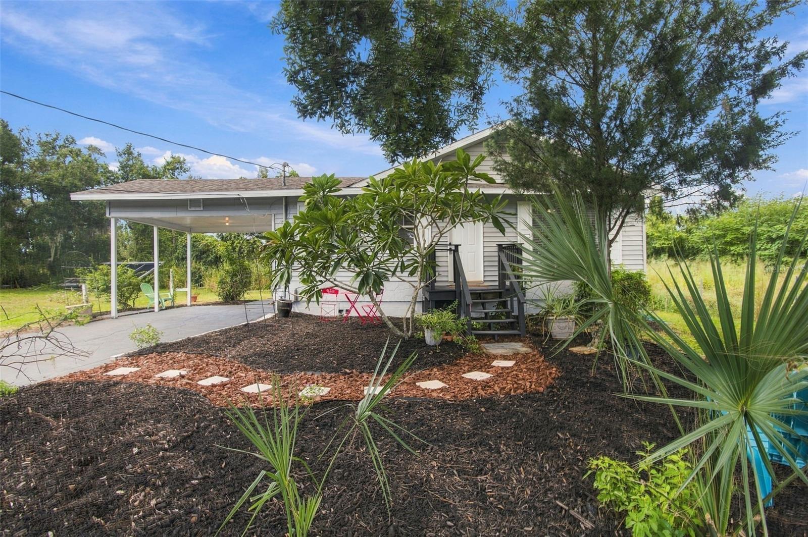 2115 55TH AVENUE E, Bradenton, FL 34203