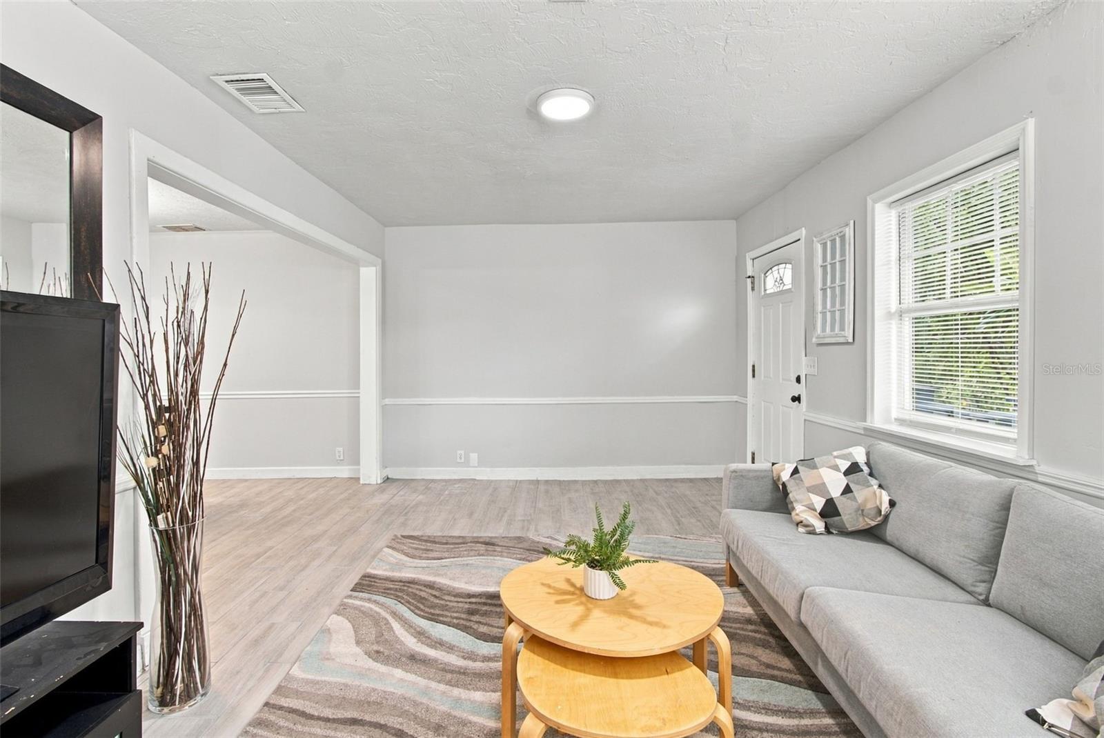 2115 55TH AVENUE E, Bradenton, FL 34203