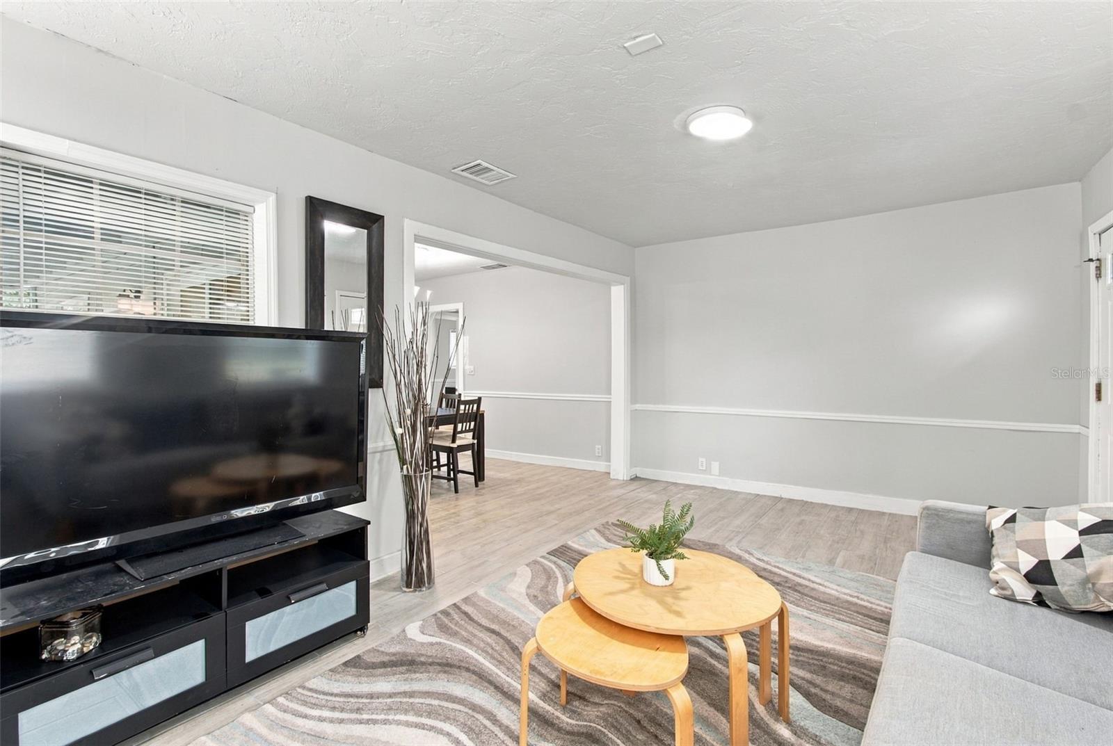 2115 55TH AVENUE E, Bradenton, FL 34203