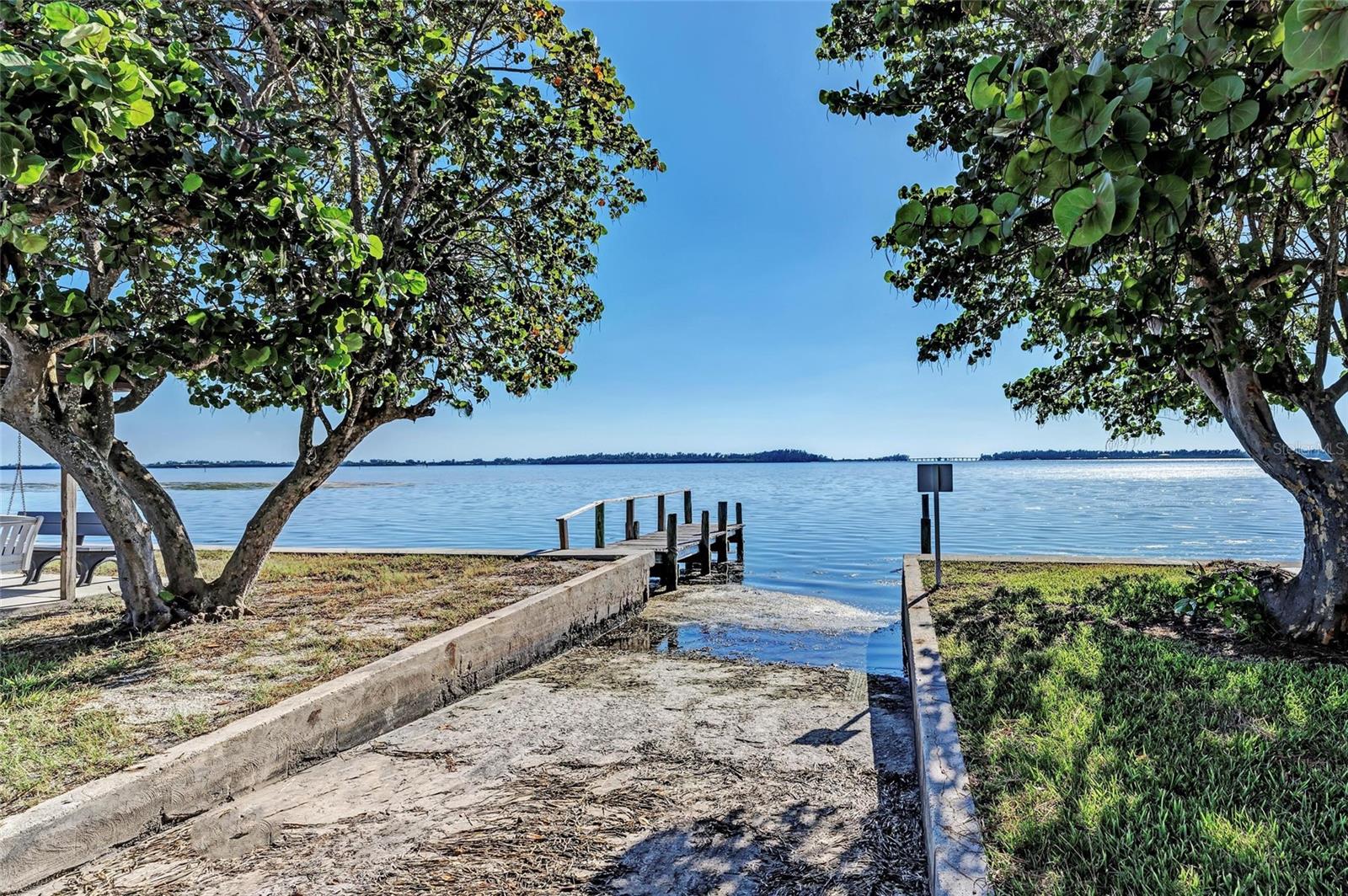 10315 CORTEZ ROAD W, #21F, Bradenton, FL 34210