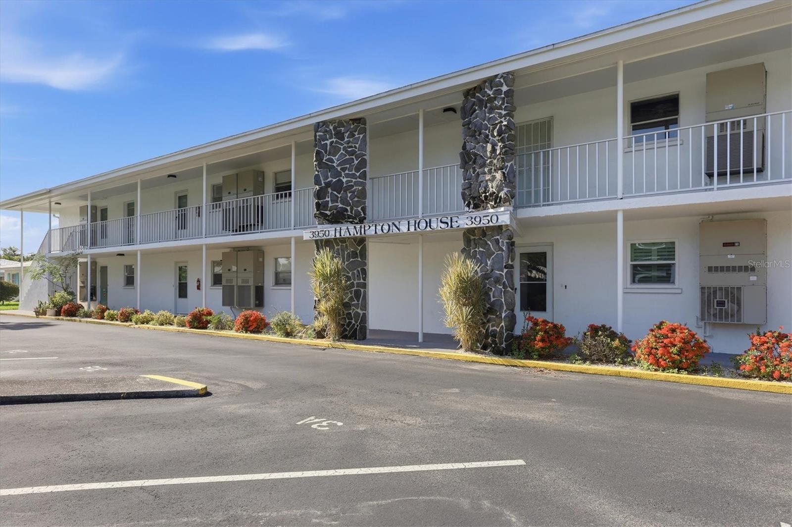 3950 ROXANE BOULEVARD, #3B, Sarasota, FL 34235