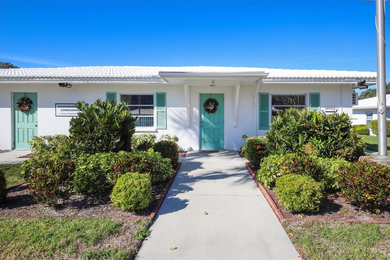 3950 ROXANE BOULEVARD, #3B, Sarasota, FL 34235