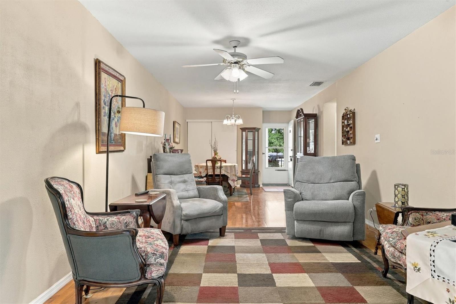 living room dining room combo