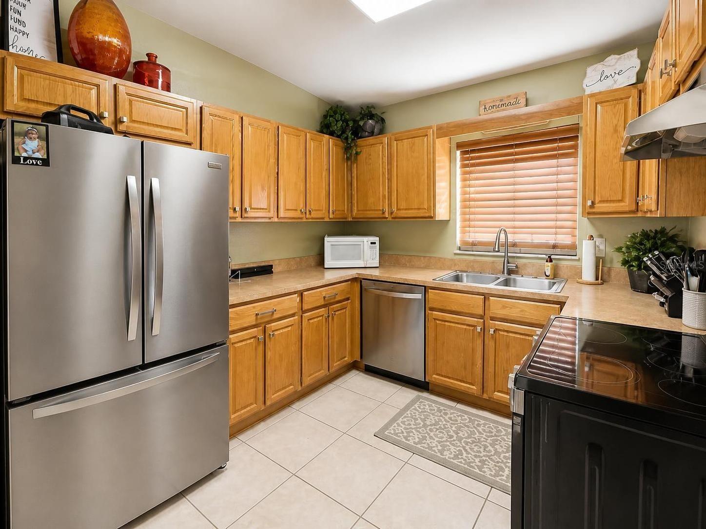 Kitchen brand new Stainless Steel Appliances
