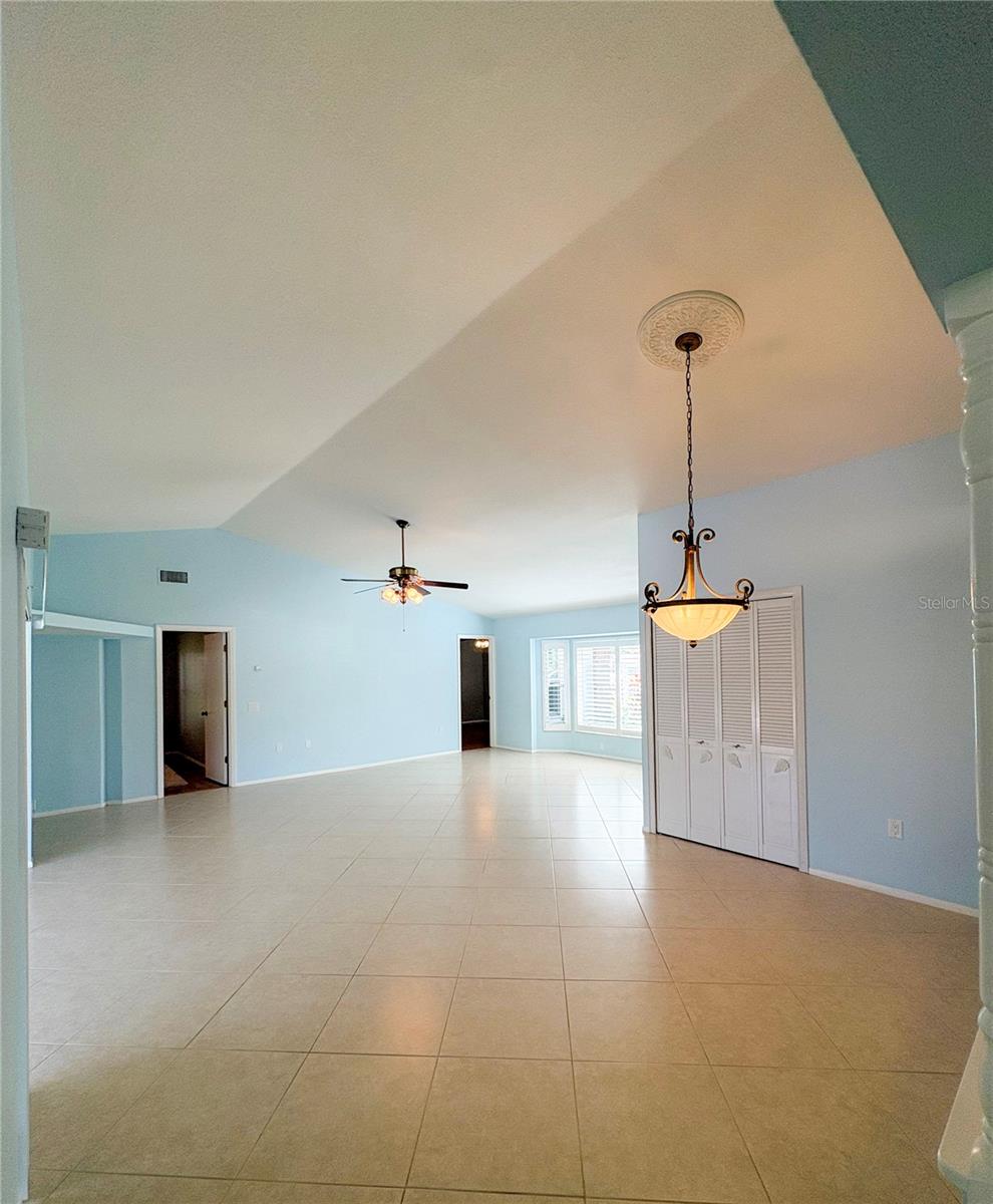3601 GARDEN LAKES CLENET, Bradenton, FL 34203 3601 GARDEN LAKES CLENET, Bradenton, FL 34203