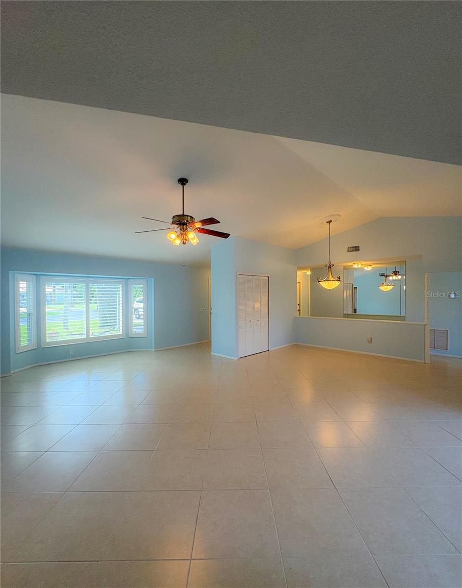 3601 GARDEN LAKES CLENET, Bradenton, FL 34203
