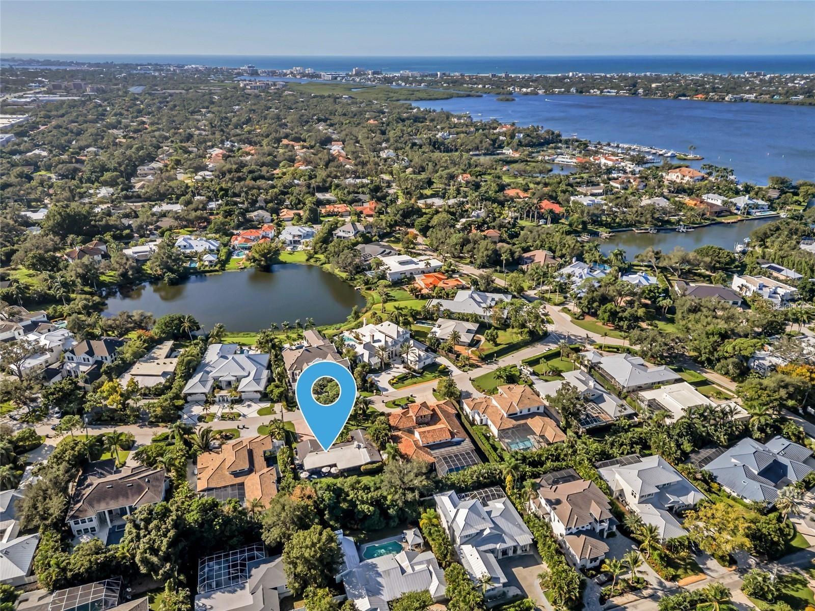 1605 N LAKE SHORE DRIVE, Sarasota, FL 34231