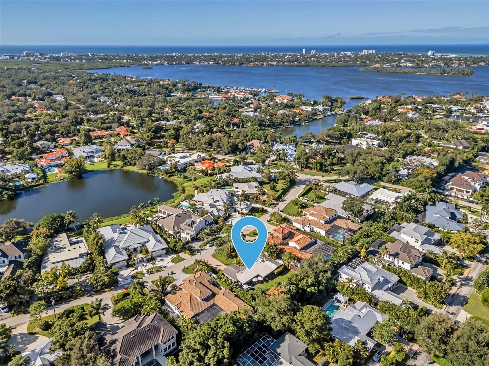 1605 N LAKE SHORE DRIVE, Sarasota, FL 34231
