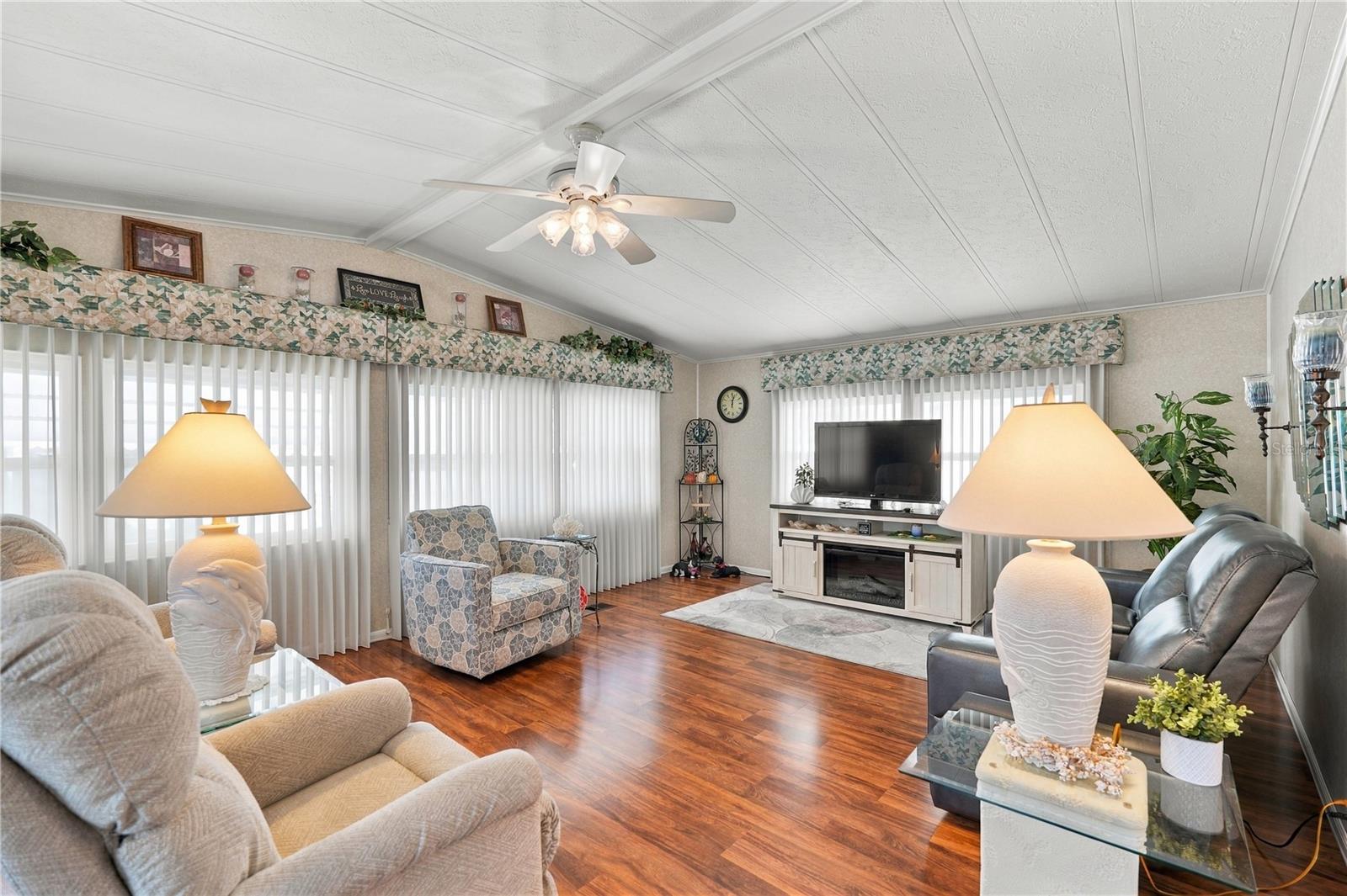 5619 BAYSHORE ROAD, #422, Palmetto, FL 34221