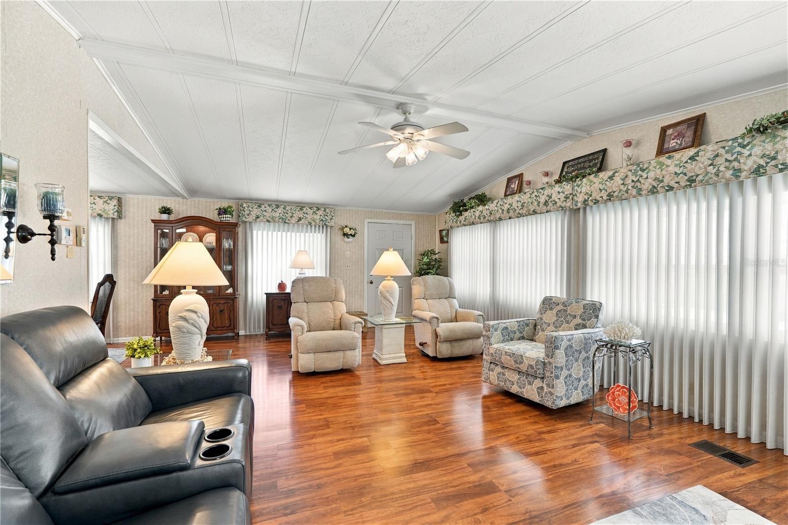 5619 BAYSHORE ROAD, #422, Palmetto, FL 34221