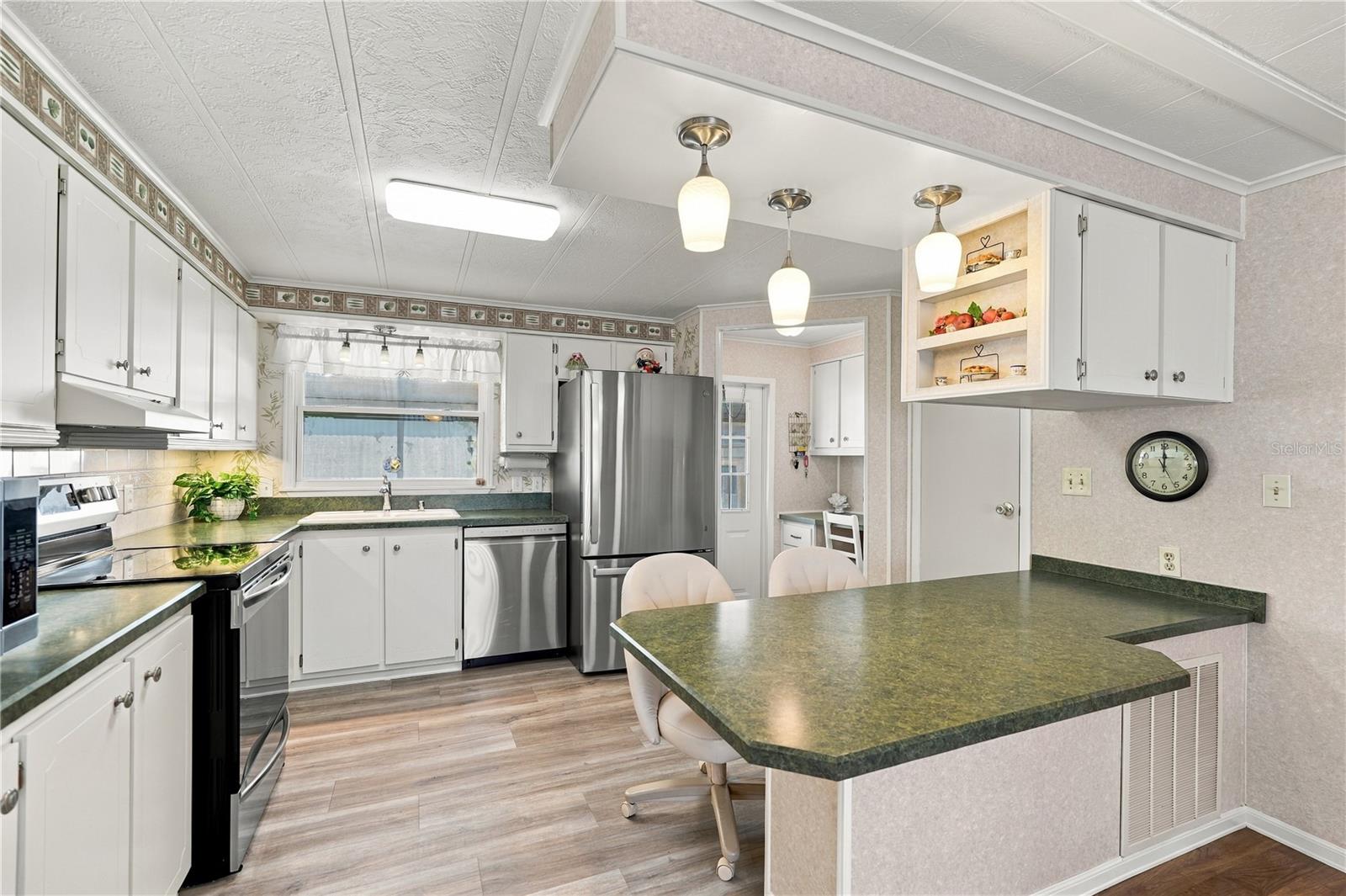 5619 BAYSHORE ROAD, #422, Palmetto, FL 34221