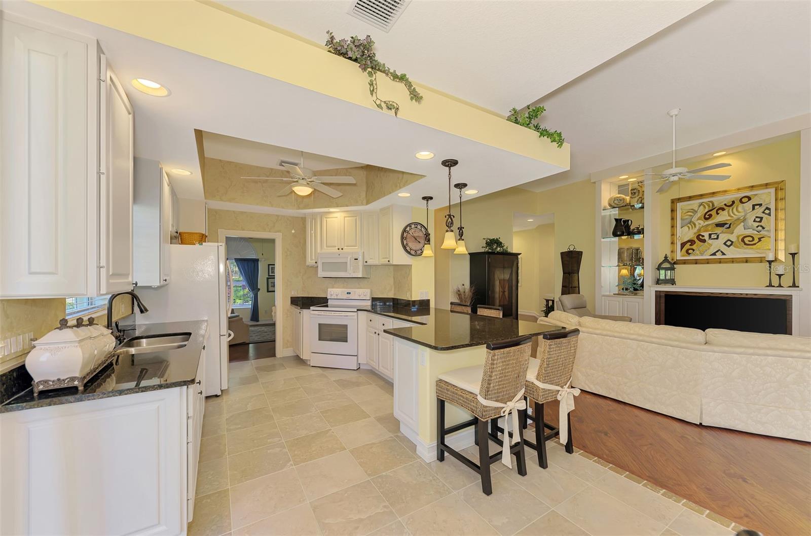 5882 BENEVENTO DRIVE, Sarasota, FL 34238