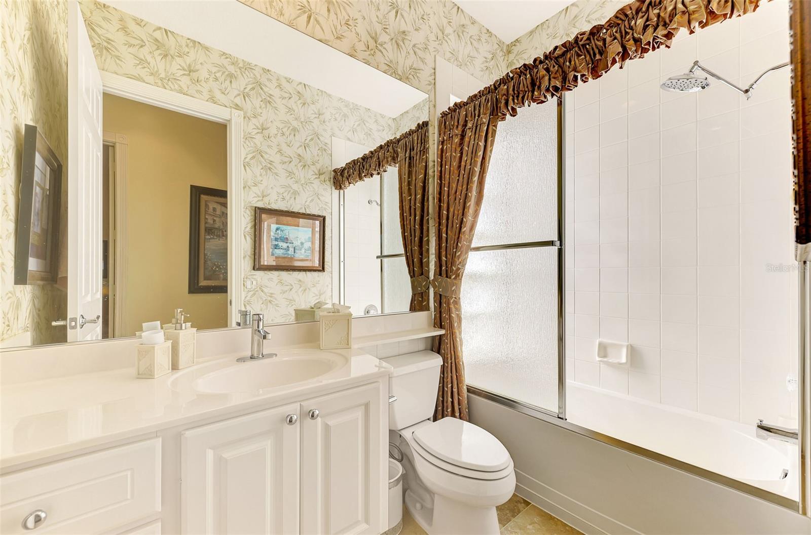 5882 BENEVENTO DRIVE, Sarasota, FL 34238