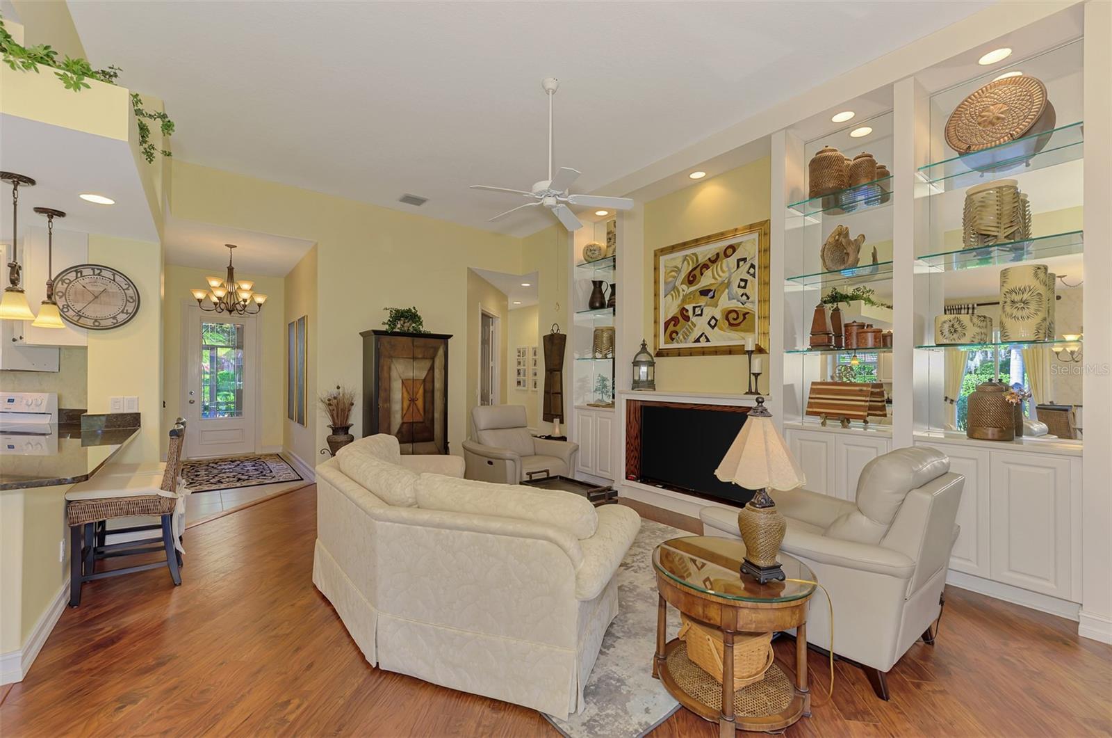 5882 BENEVENTO DRIVE, Sarasota, FL 34238