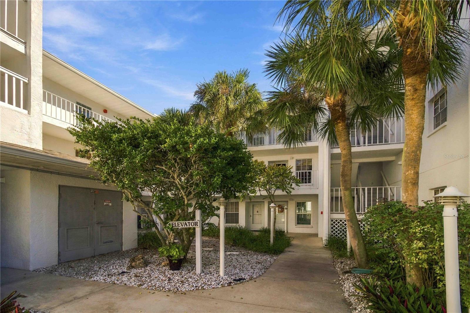 6304 POINTE WEST BOULEVARD, #309, Bradenton, FL 34209 6304 POINTE WEST BOULEVARD, #309, Bradenton, FL 34209