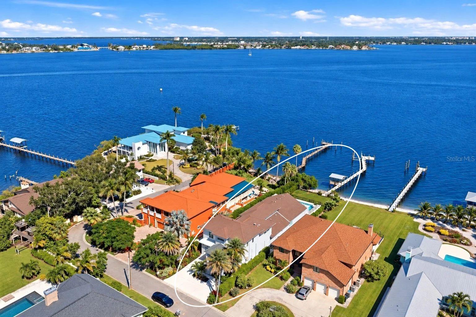 1519 RIVERVIEW LANE, Bradenton, FL 34209