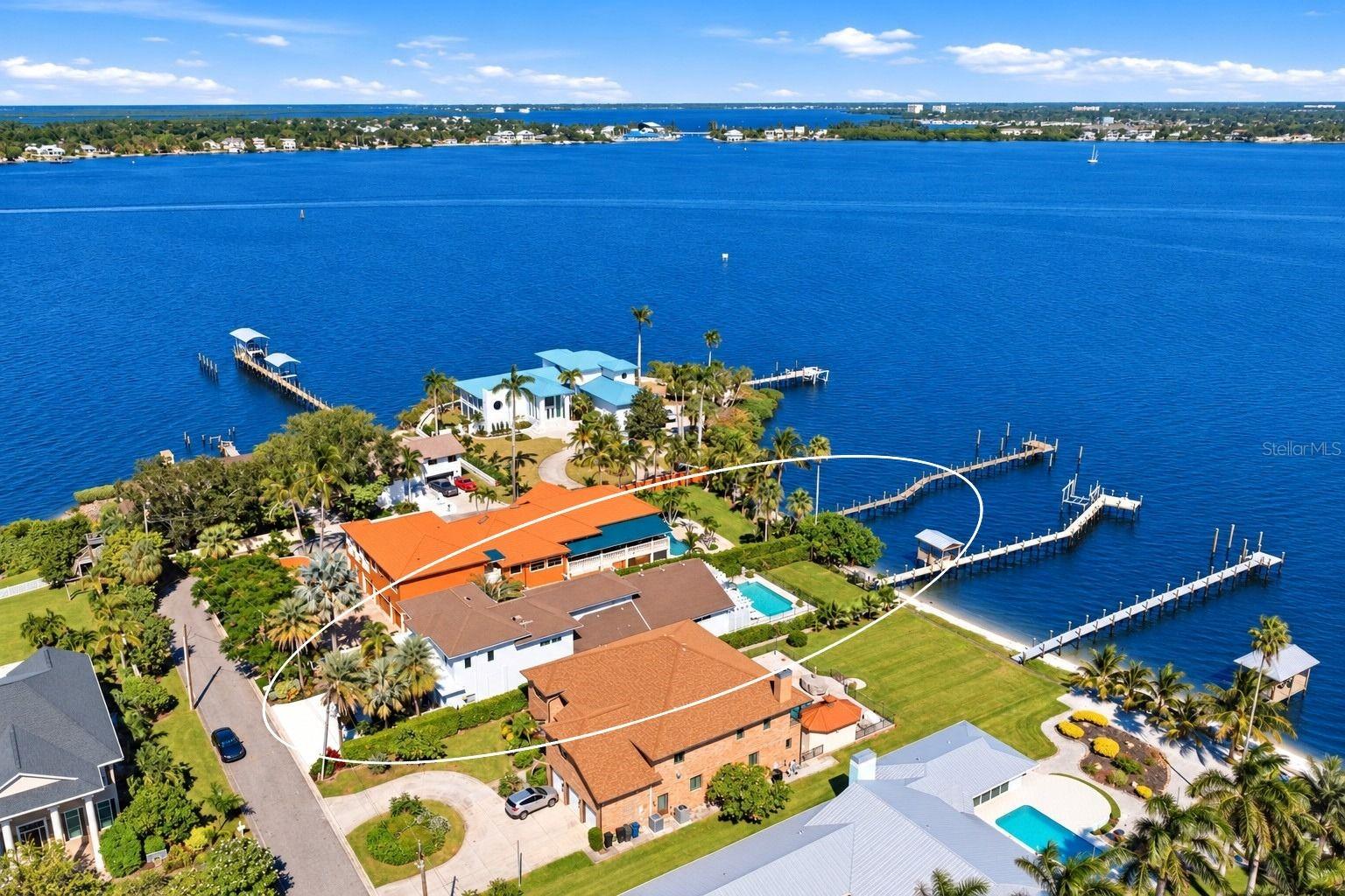 1519 RIVERVIEW LANE, Bradenton, FL 34209