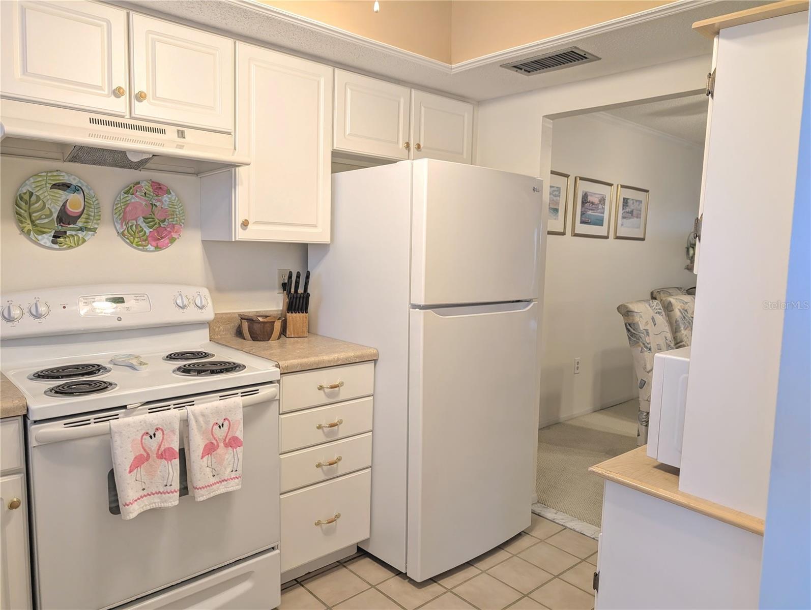 3779 LAKE BAYSHORE DRIVE, #H-402, Bradenton, FL 34205