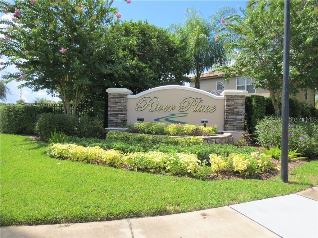 6819 74TH STREET CIRCLE E, Bradenton, FL 34203
