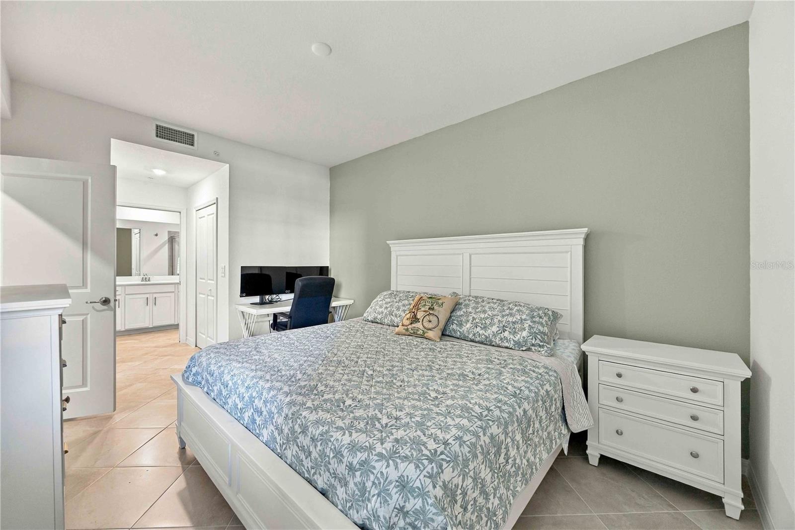 17570 OPAL SAND DRIVE, #106, Venice, FL 34293
