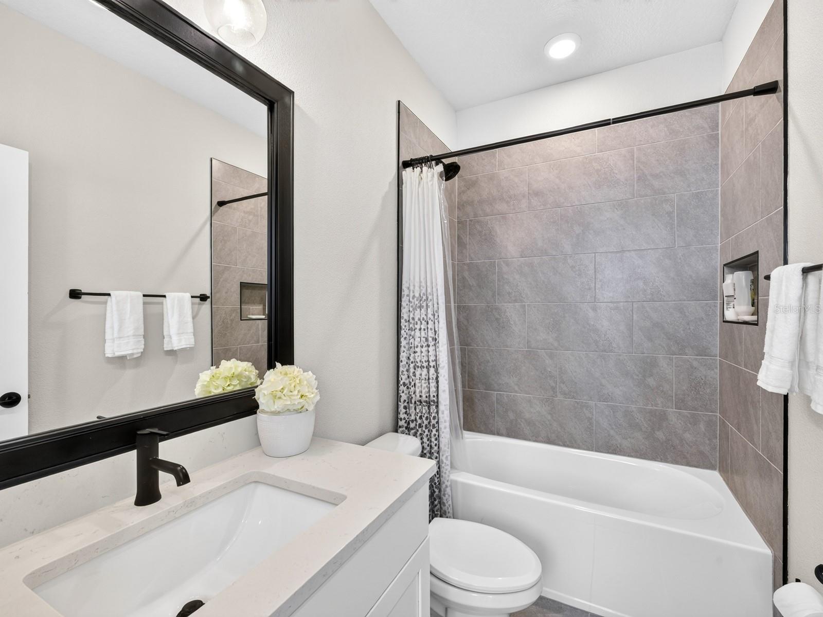 2555 RUFFING COURT, Sarasota, FL 34237