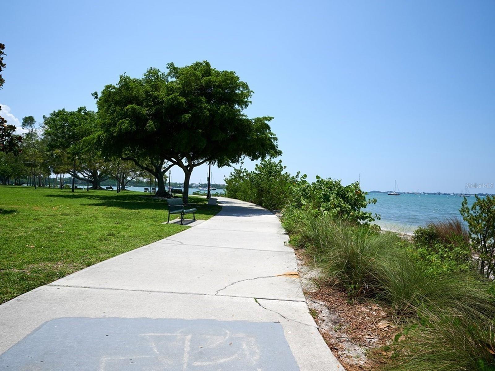 2555 RUFFING COURT, Sarasota, FL 34237