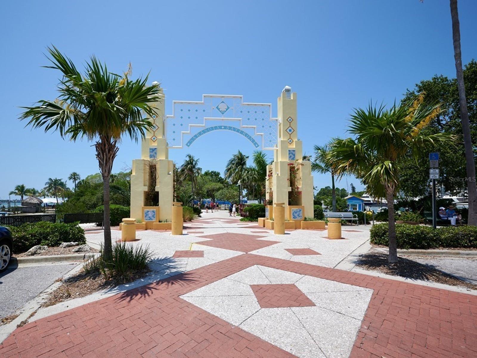 2555 RUFFING COURT, Sarasota, FL 34237