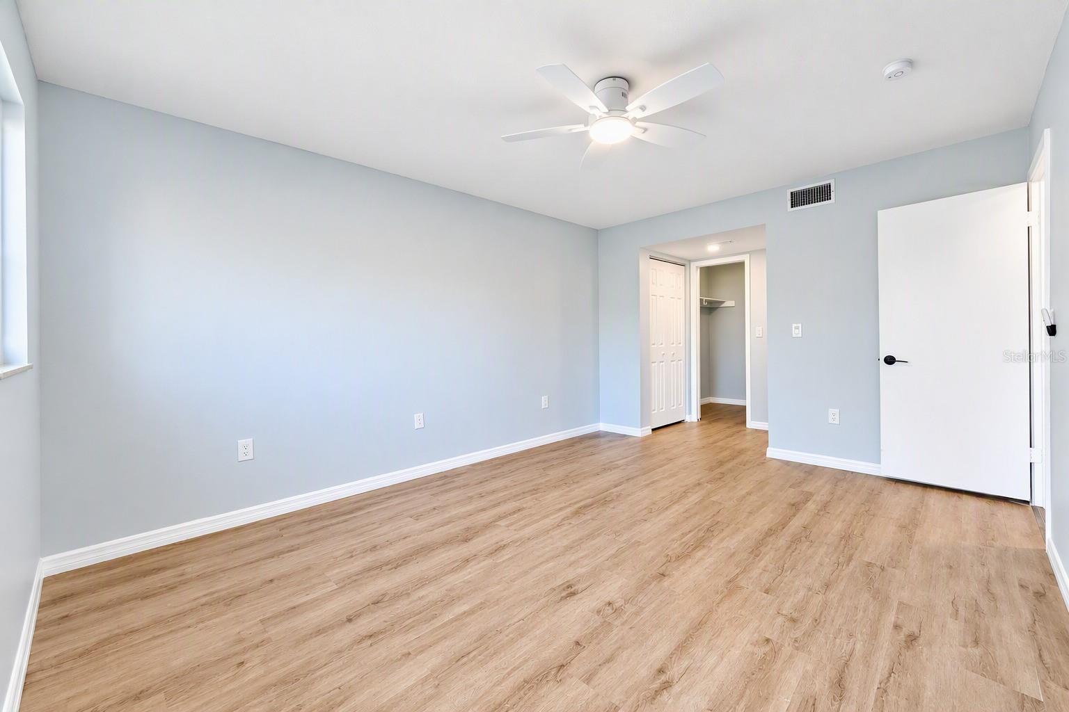 2688 CLUBHOUSE DRIVE, #201, Sarasota, FL 34232