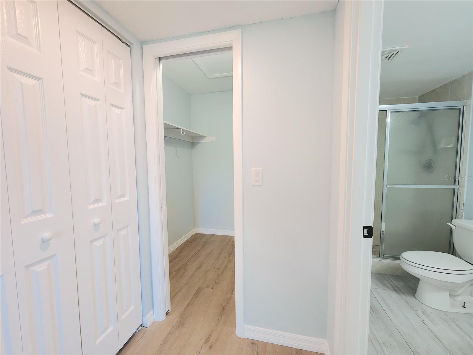 2688 CLUBHOUSE DRIVE, #201, Sarasota, FL 34232