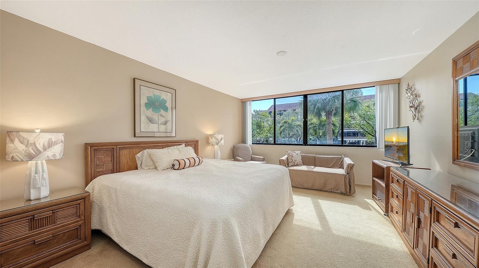 6287 MIDNIGHT PASS ROAD, #103, Sarasota, FL 34242