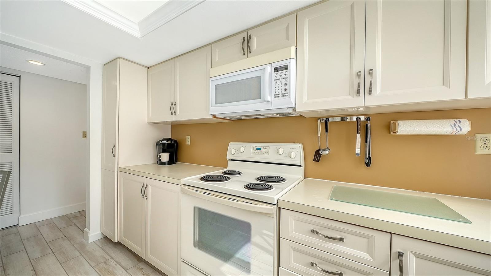 6287 MIDNIGHT PASS ROAD, #103, Sarasota, FL 34242