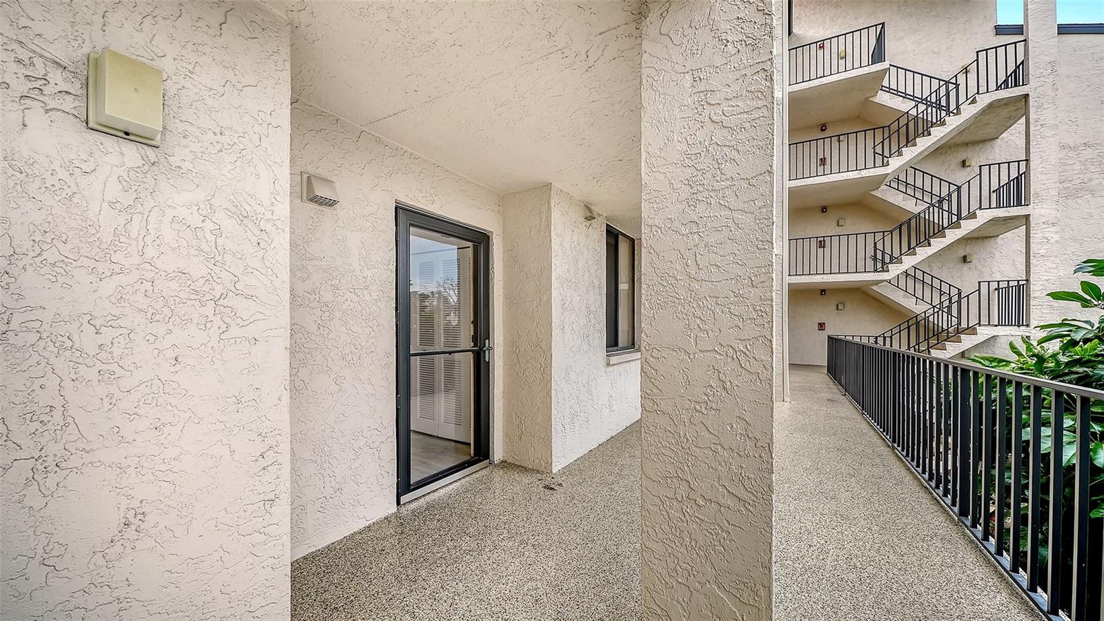 6287 MIDNIGHT PASS ROAD, #103, Sarasota, FL 34242