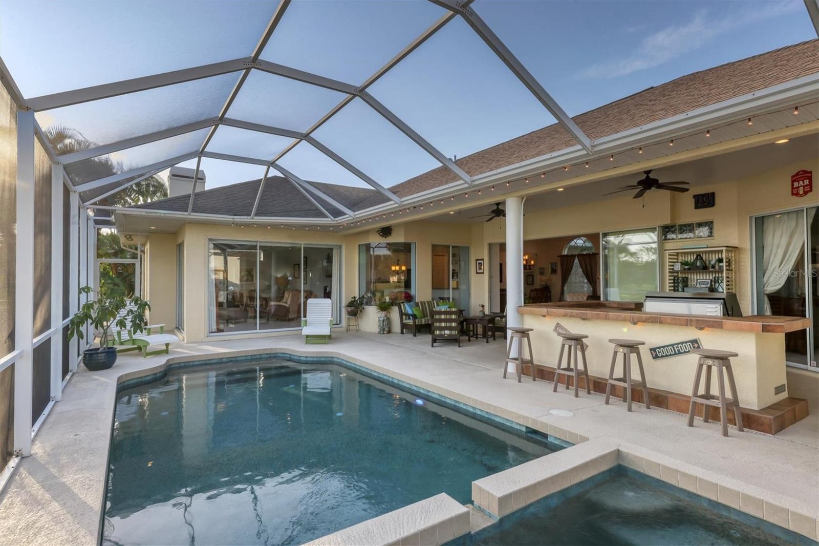 9910 LAUREL VALLEY AVENUE CIRCLE, Bradenton, FL 34202