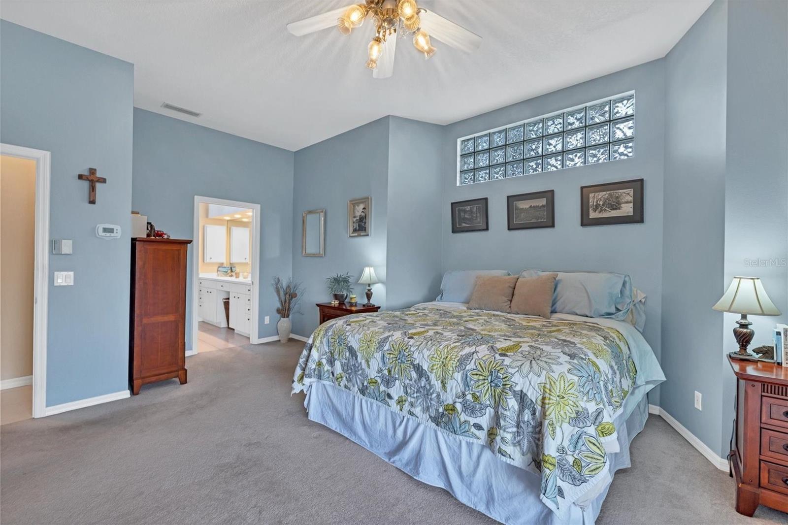9910 LAUREL VALLEY AVENUE CIRCLE, Bradenton, FL 34202