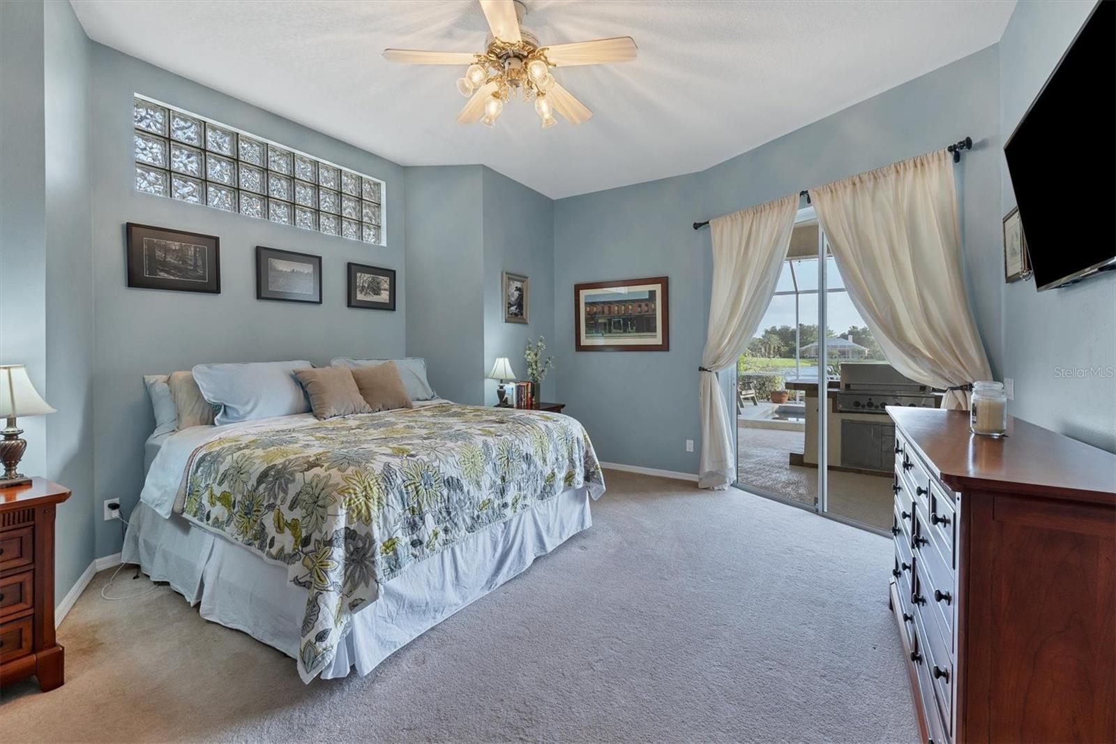 9910 LAUREL VALLEY AVENUE CIRCLE, Bradenton, FL 34202