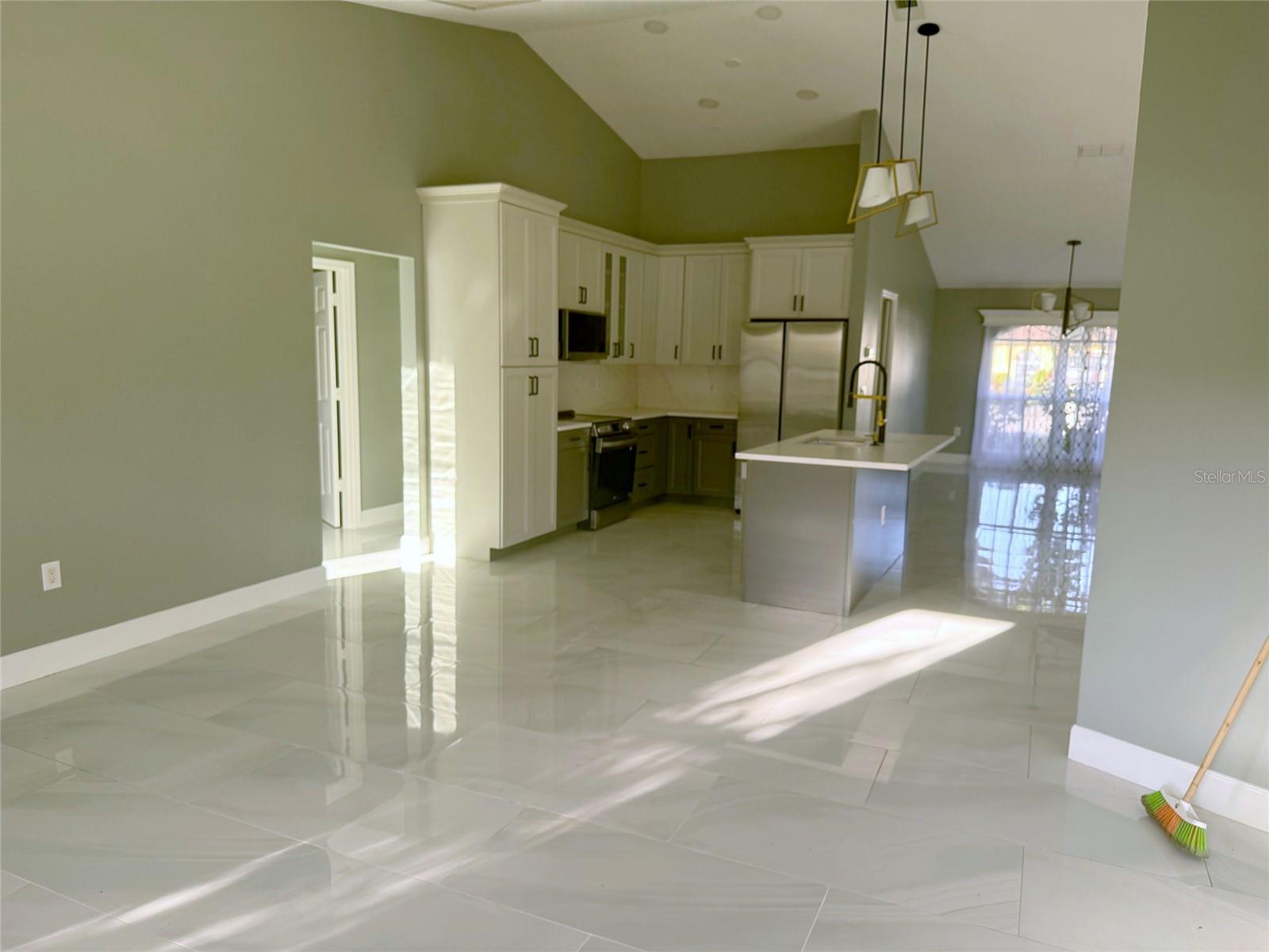 5909 41ST STREET E, Bradenton, FL 34203