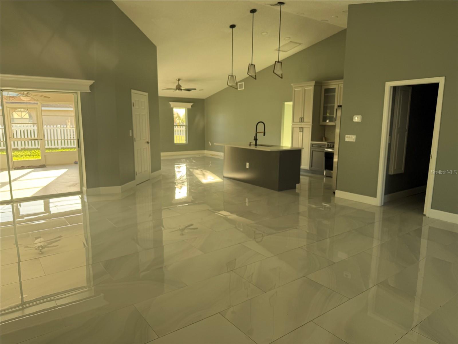 5909 41ST STREET E, Bradenton, FL 34203