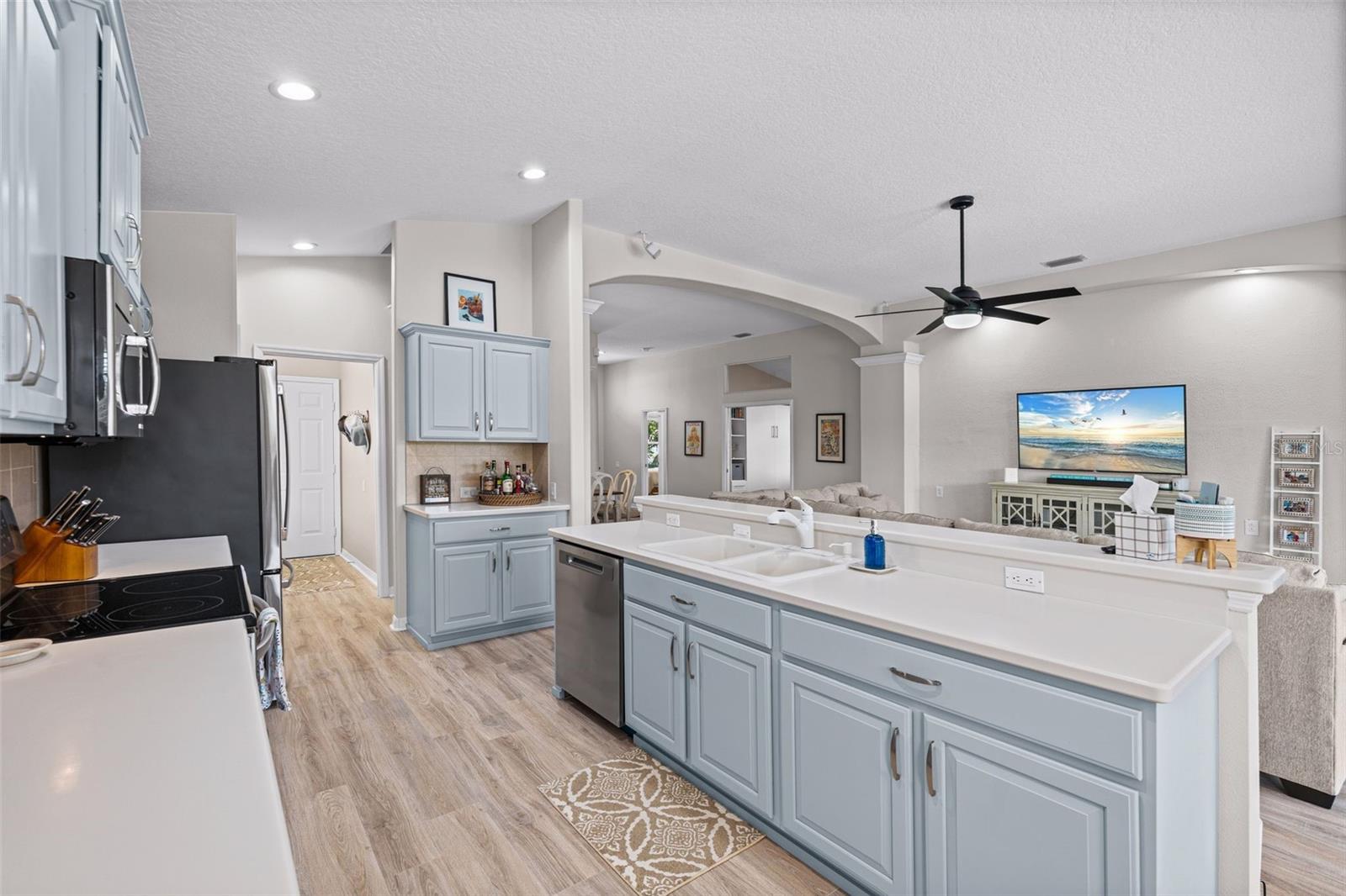 7164 DREWRYS BLUFF, Bradenton, FL 34203