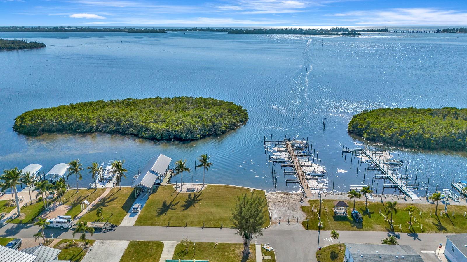 60 4TH STREET, Bradenton, FL 34210