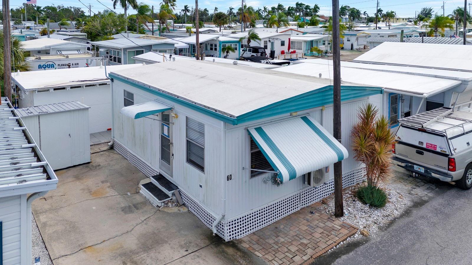 Overhead view showing shed and washer room