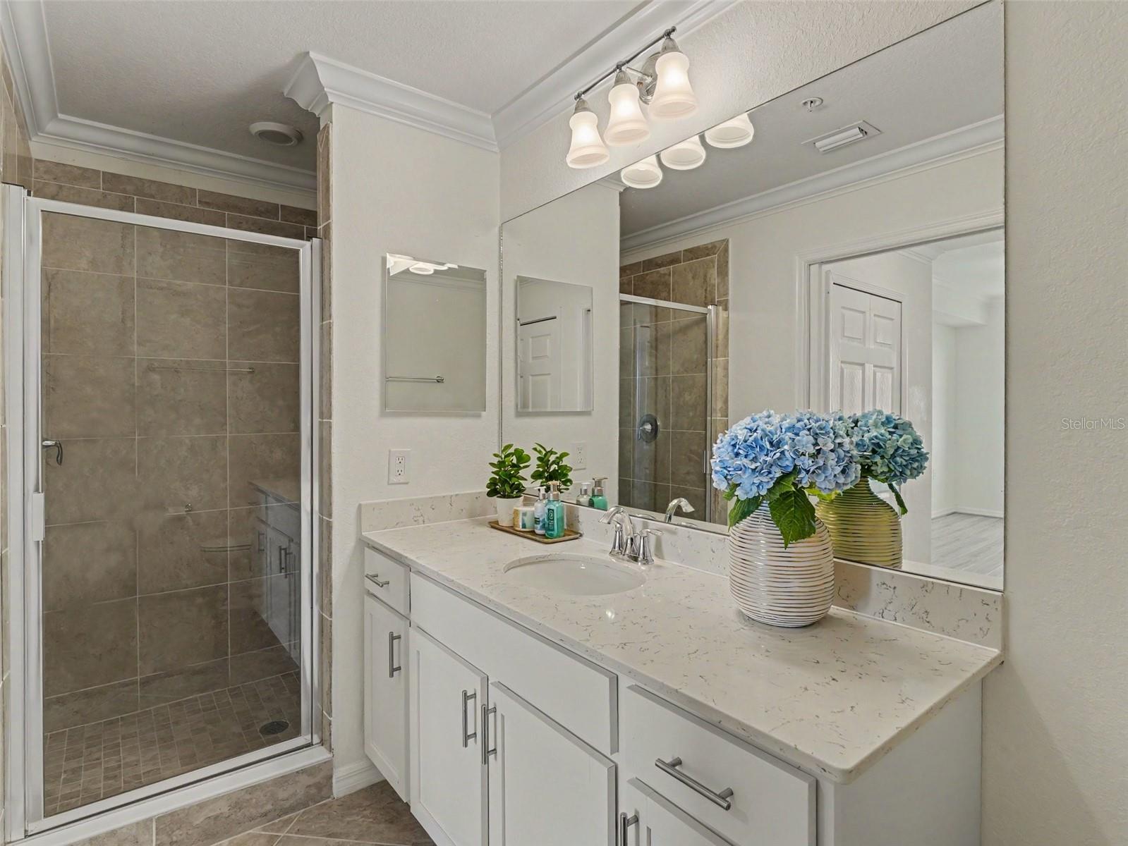 1010 TIDEWATER SHORES LOOP, #304, Bradenton, FL 34208