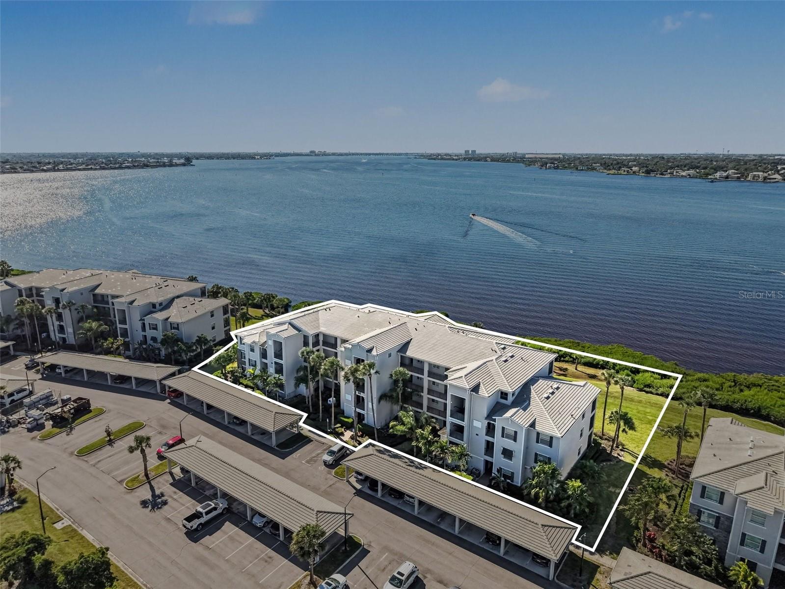 1010 TIDEWATER SHORES LOOP, #304, Bradenton, FL 34208