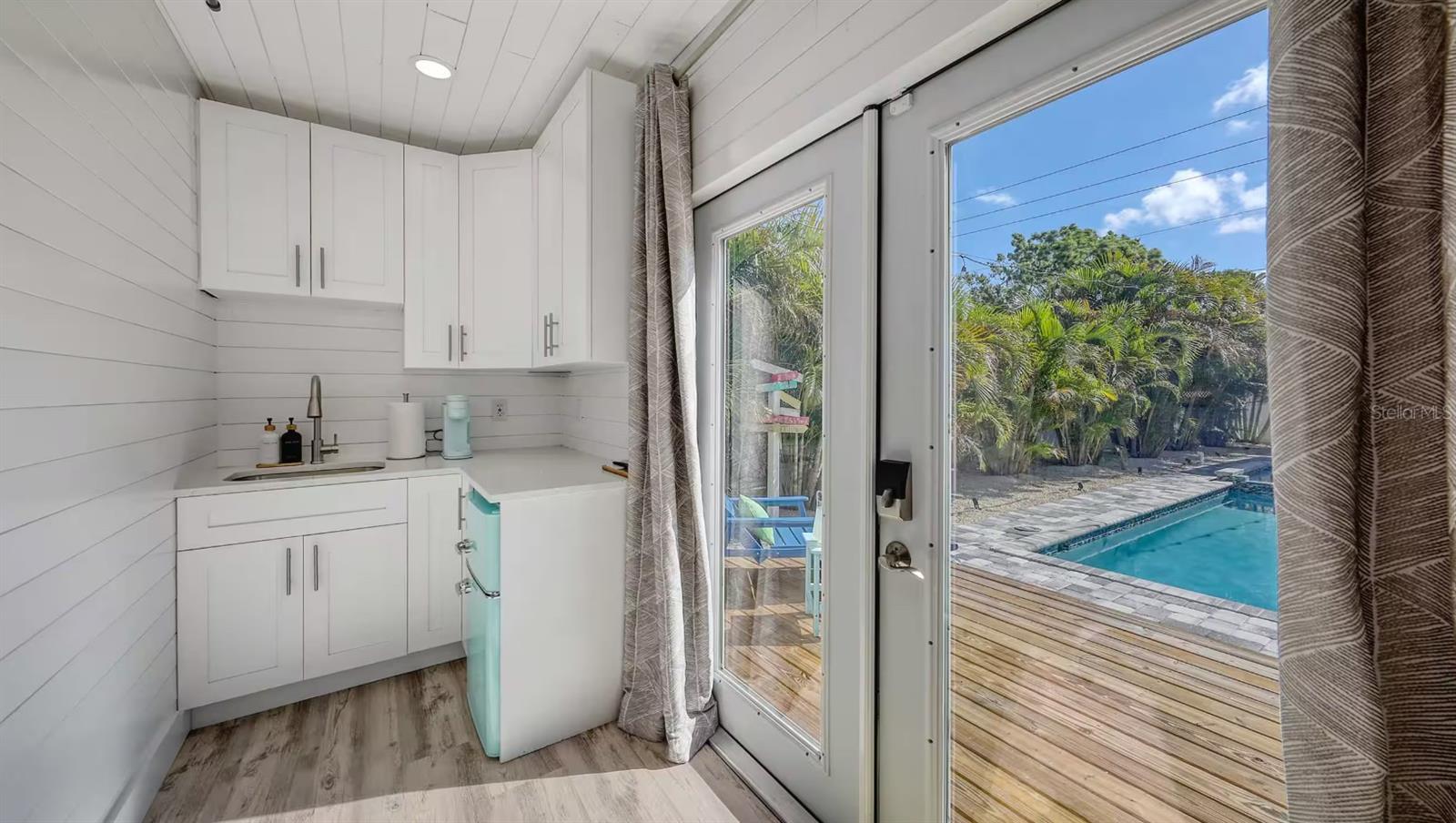 7104 9TH AVENUE DRIVE NW, Bradenton, FL 34209