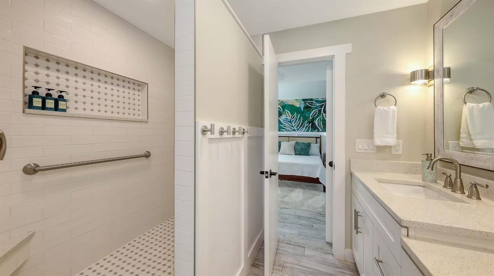 7104 9TH AVENUE DRIVE NW, Bradenton, FL 34209