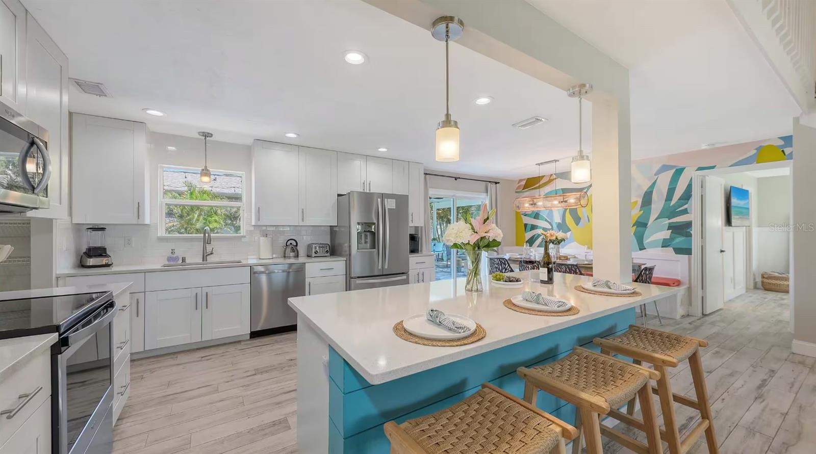 7104 9TH AVENUE DRIVE NW, Bradenton, FL 34209