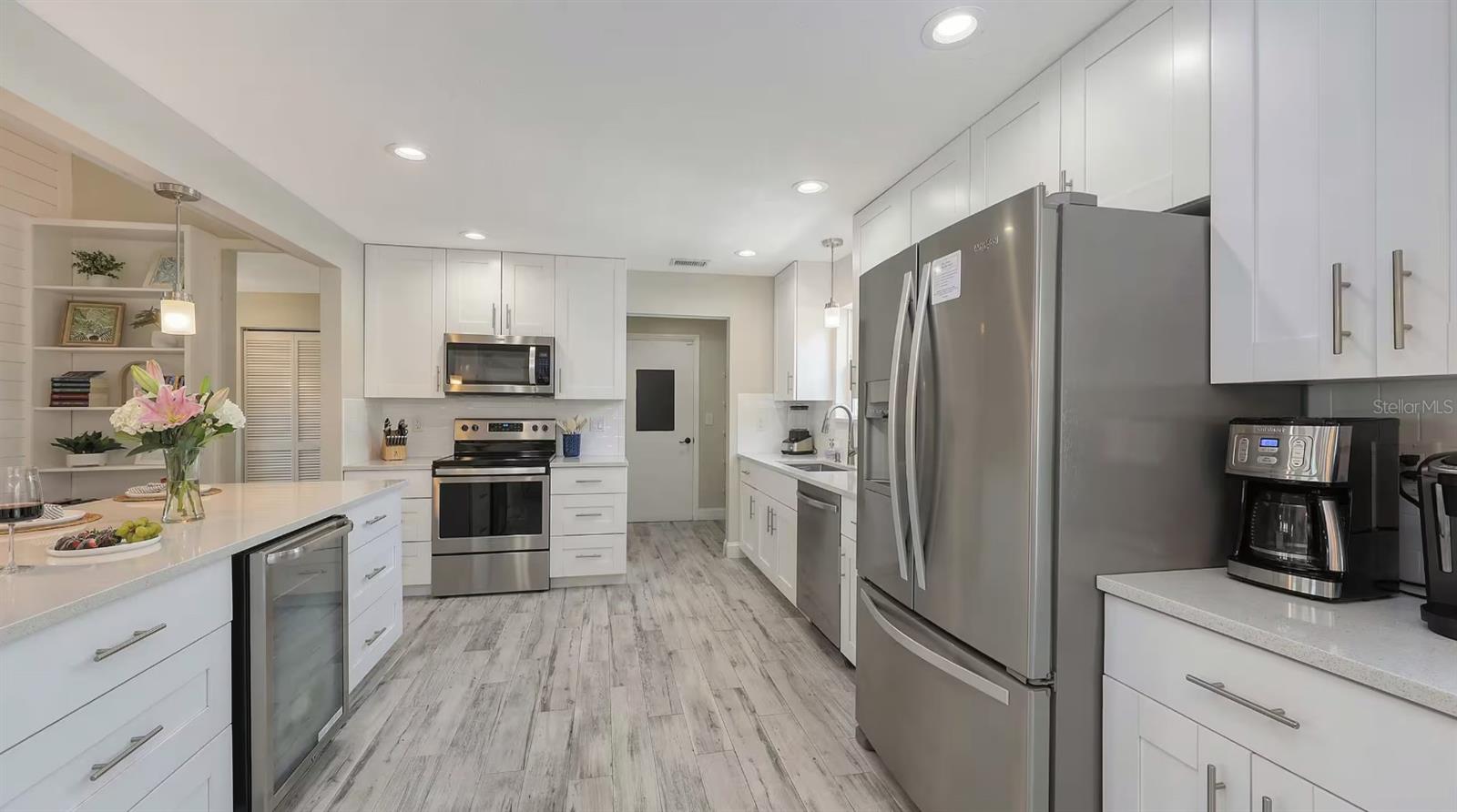 7104 9TH AVENUE DRIVE NW, Bradenton, FL 34209