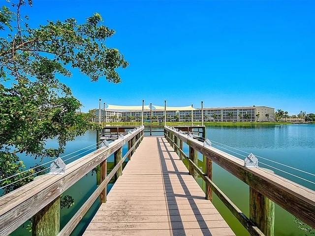 3108 LAKE BAYSHORE DRIVE, #211, Bradenton, FL 34205